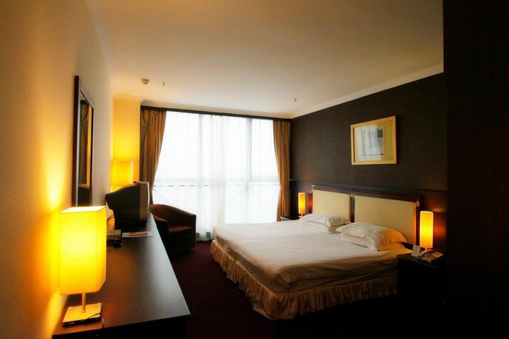 Peach Blossom Castle Hotel Sanghaj Kültér fotó