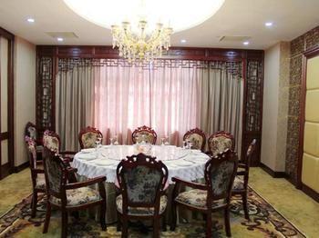 Peach Blossom Castle Hotel Sanghaj Kültér fotó